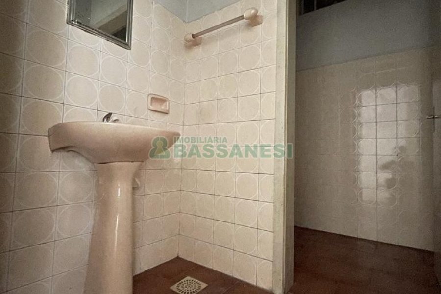 Loja com 125m², no bairro Rio Branco em Caxias do Sul para Alugar