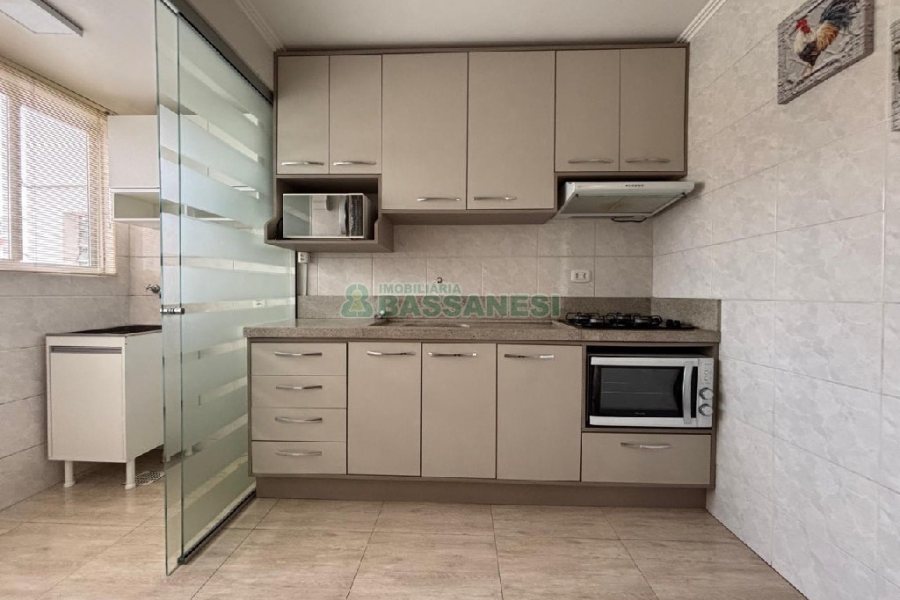 Apartamento com 82m², 2 dormitórios, 1 vaga, no bairro Santa Catarina em Caxias do Sul para Alugar