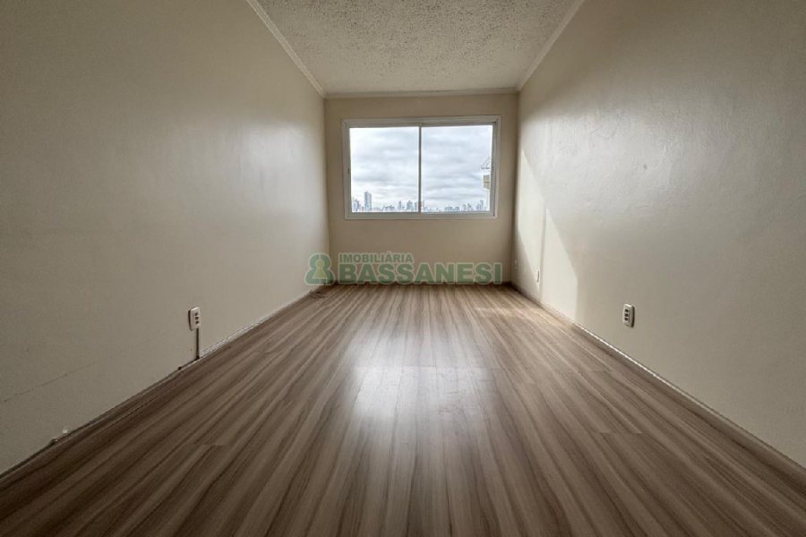 Apartamento com 82m², 2 dormitórios, 1 vaga, no bairro Santa Catarina em Caxias do Sul para Alugar