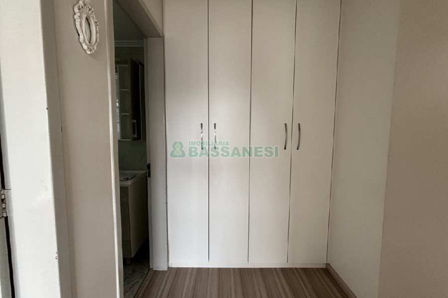 Apartamento com 82m², 2 dormitórios, 1 vaga, no bairro Santa Catarina em Caxias do Sul para Alugar
