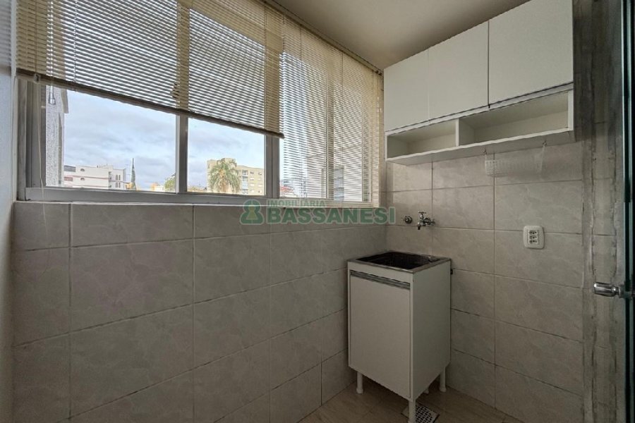 Apartamento com 82m², 2 dormitórios, 1 vaga, no bairro Santa Catarina em Caxias do Sul para Alugar