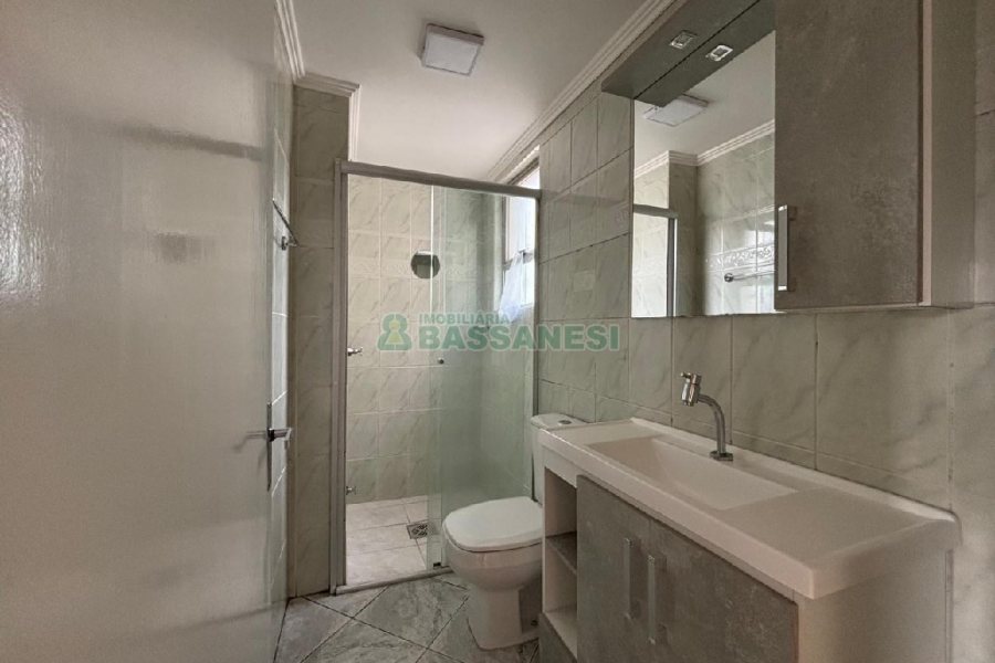 Apartamento com 82m², 2 dormitórios, 1 vaga, no bairro Santa Catarina em Caxias do Sul para Alugar