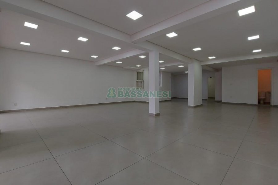 Loja com 147m², no bairro Centro em Caxias do Sul para Alugar