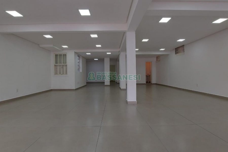 Loja com 147m², no bairro Centro em Caxias do Sul para Alugar