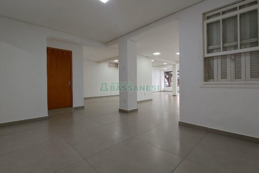 Loja com 147m², no bairro Centro em Caxias do Sul para Alugar
