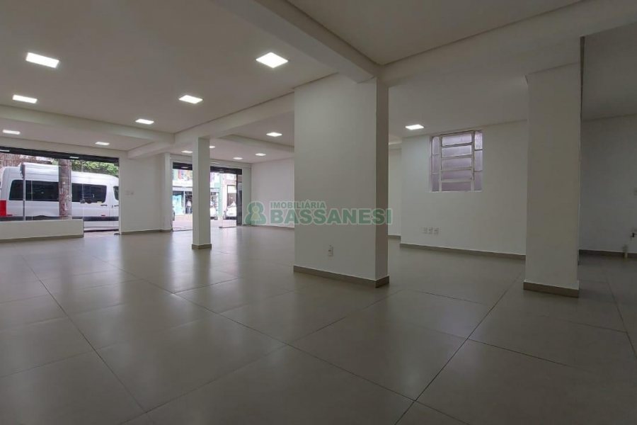 Loja com 147m², no bairro Centro em Caxias do Sul para Alugar