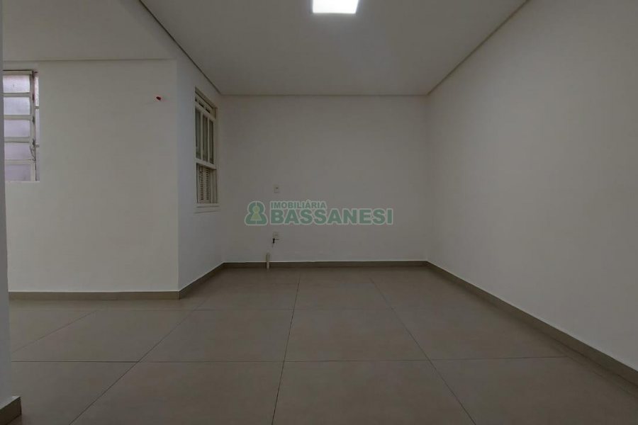 Loja com 147m², no bairro Centro em Caxias do Sul para Alugar