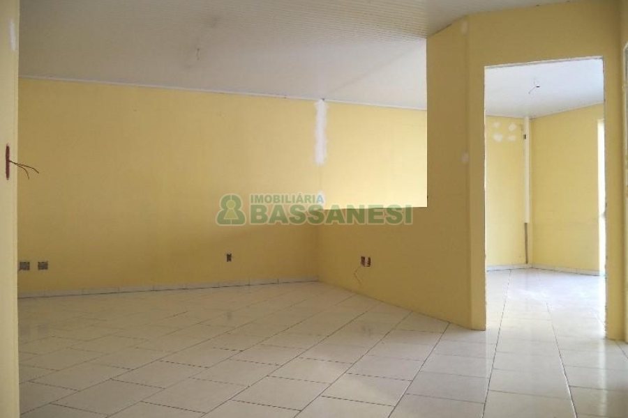 Sala com 100m², no bairro Centro em Caxias do Sul para Alugar