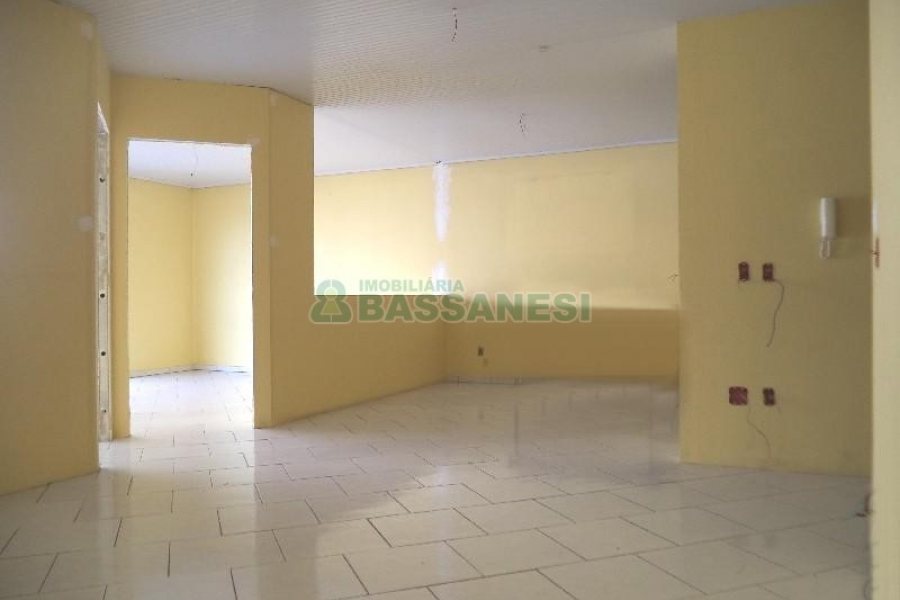 Sala com 100m², no bairro Centro em Caxias do Sul para Alugar