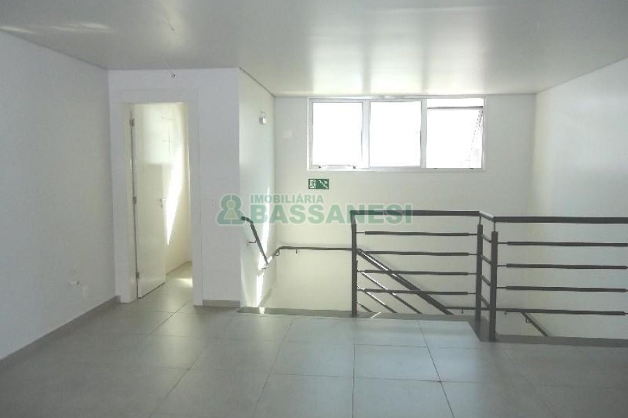 Loja com 110m², no bairro Centro em Caxias do Sul para Alugar