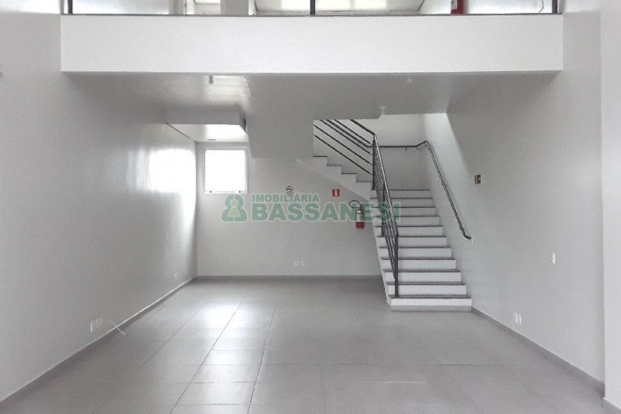 Loja com 110m², no bairro Centro em Caxias do Sul para Alugar
