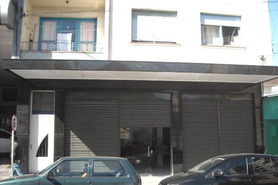 Loja com 680m², no bairro Lourdes em Caxias do Sul para Alugar