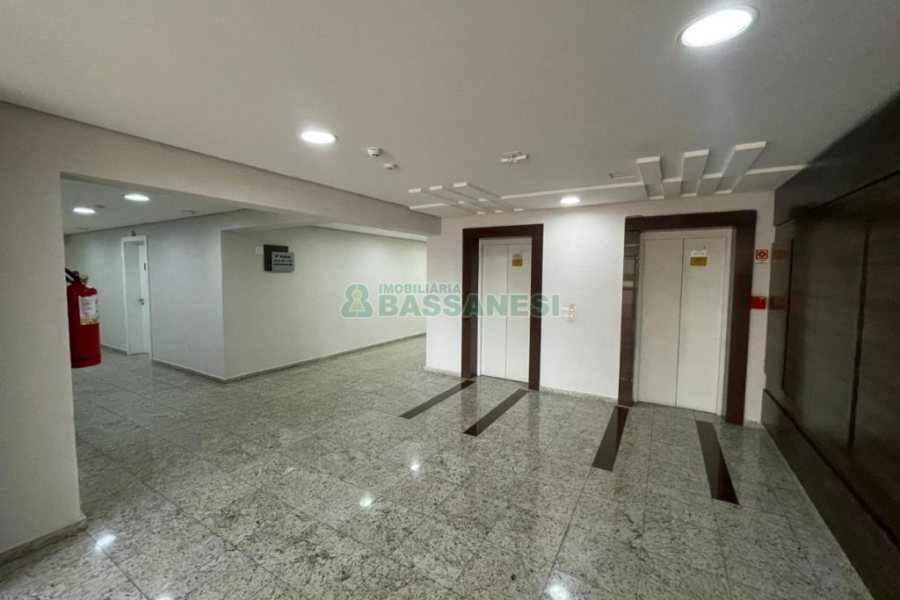 Sala com 55m², 1 vaga, no bairro Centro em Caxias do Sul para Comprar