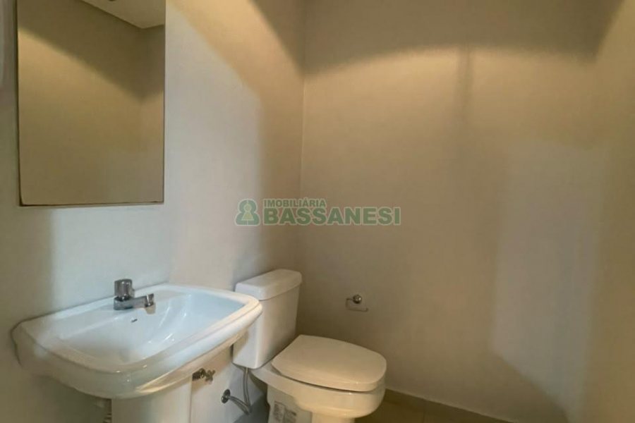 Sala com 55m², 1 vaga, no bairro Centro em Caxias do Sul para Alugar