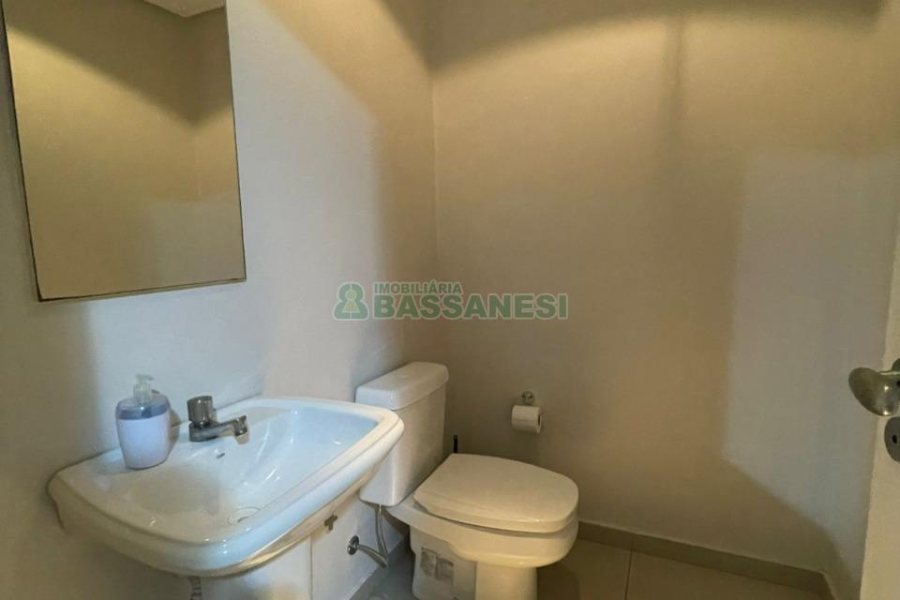 Sala com 68m², 1 vaga, no bairro Centro em Caxias do Sul para Comprar