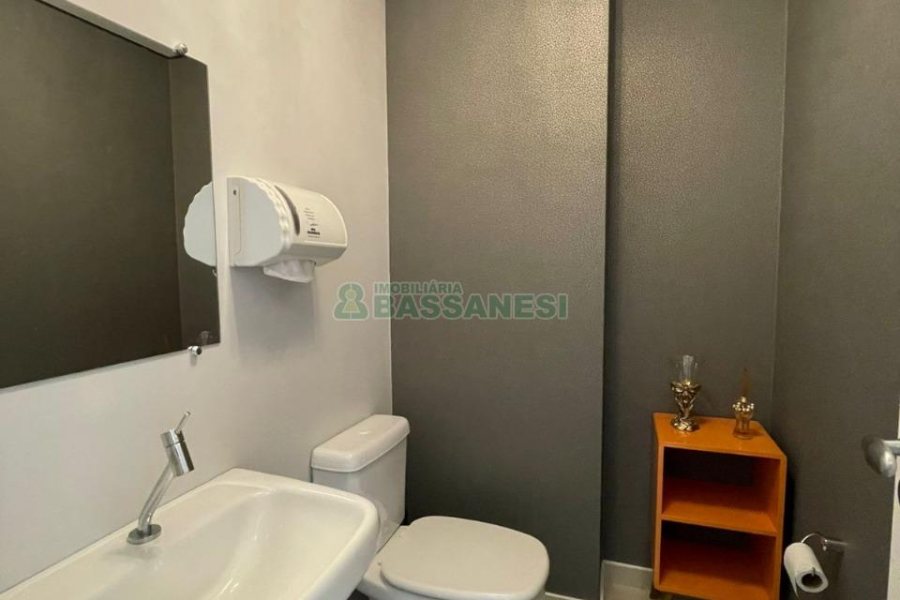 Sala com 68m², 1 vaga, no bairro Centro em Caxias do Sul para Comprar