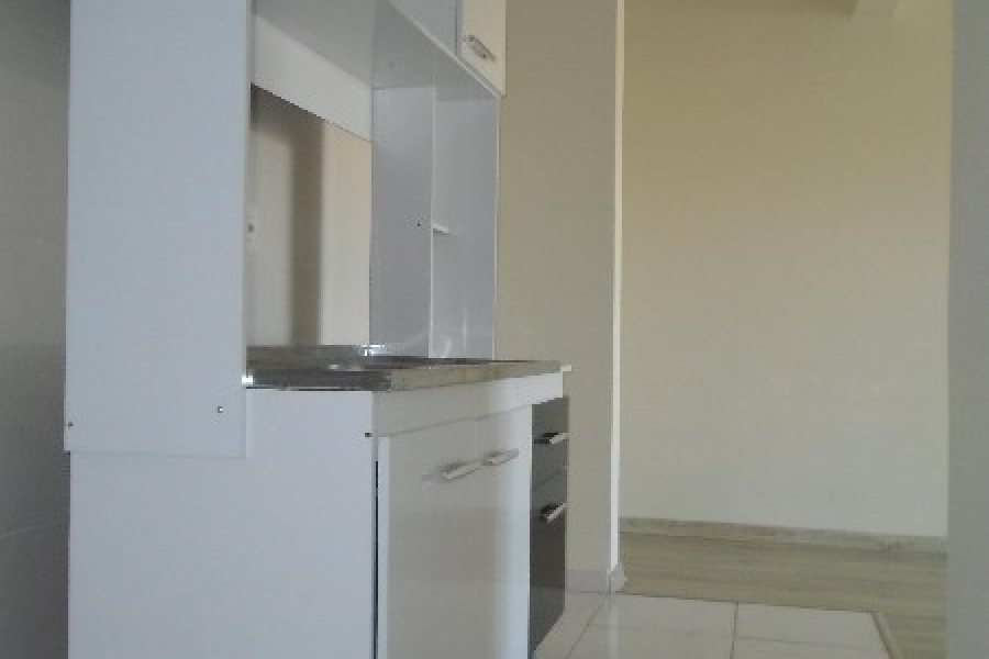 Apartamento com 69m², 3 dormitórios, 2 vagas, no bairro Cinqüentenário em Caxias do Sul para Comprar