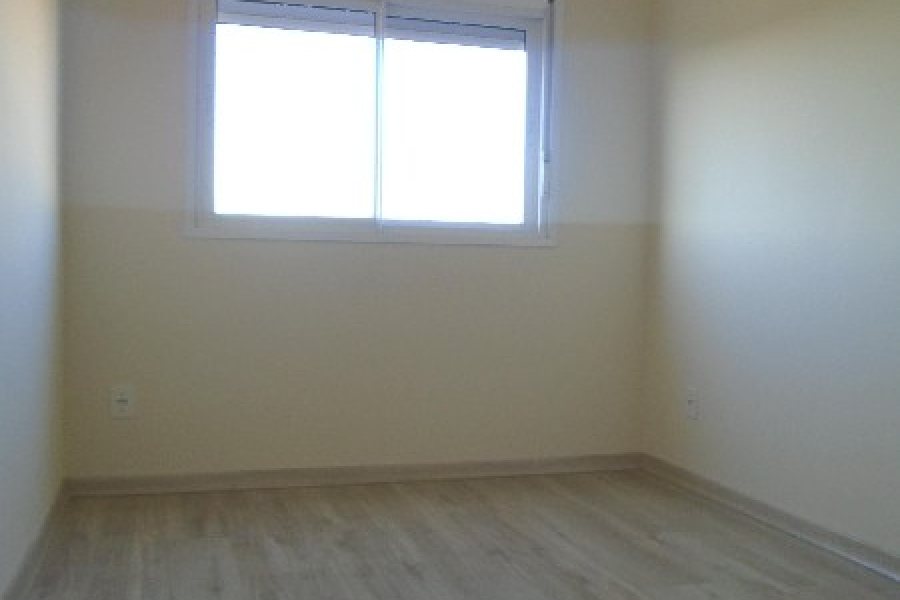 Apartamento com 69m², 3 dormitórios, 2 vagas, no bairro Cinqüentenário em Caxias do Sul para Comprar