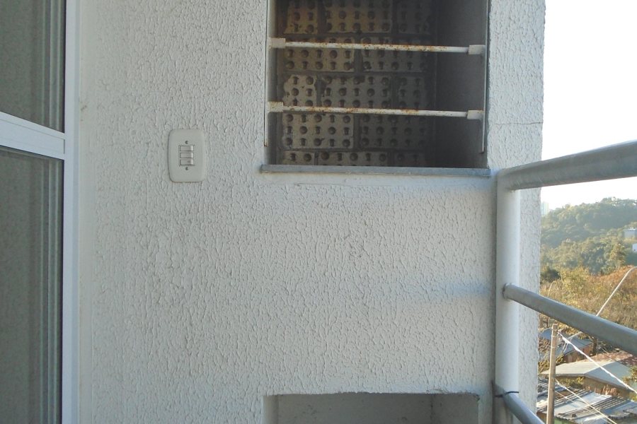 Apartamento com 69m², 3 dormitórios, 2 vagas, no bairro Cinqüentenário em Caxias do Sul para Comprar