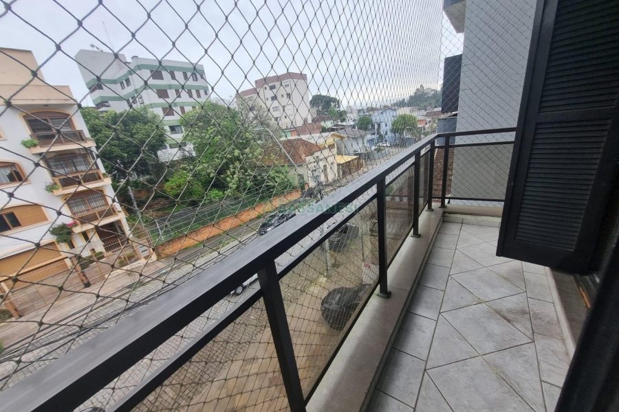 Apartamento com 90m², 3 dormitórios, 1 vaga, no bairro Medianeira em Caxias do Sul para Alugar