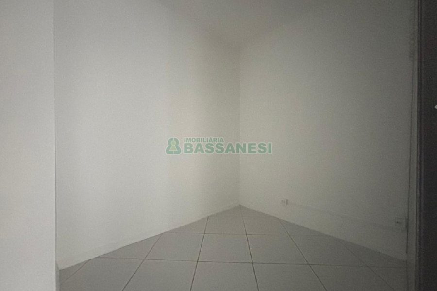 Loja com 70m², no bairro São Pelegrino em Caxias do Sul para Alugar