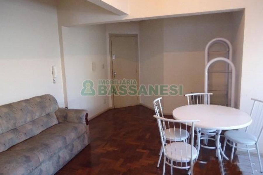 Apto Mobiliado com 35m², 1 dormitório, no bairro Centro em Caxias do Sul para Alugar