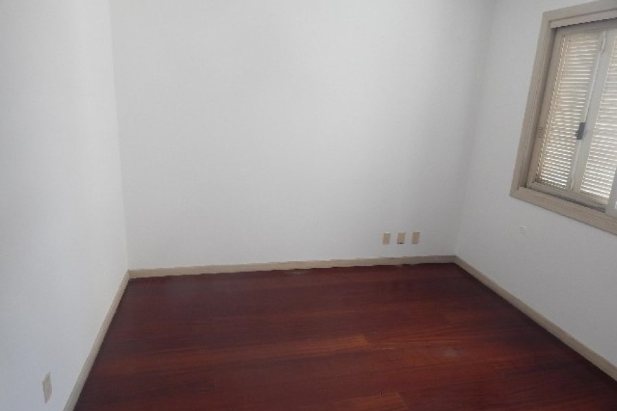 Apartamento com 198m², 3 dormitórios, 2 vagas, no bairro Panazzolo em Caxias do Sul para Comprar