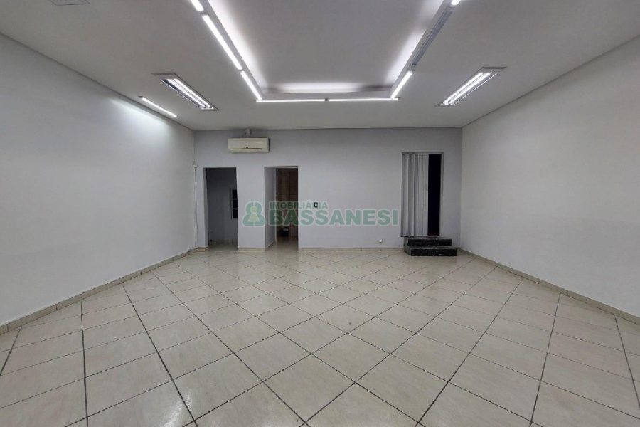 Loja com 70m², no bairro Centro em Caxias do Sul para Alugar