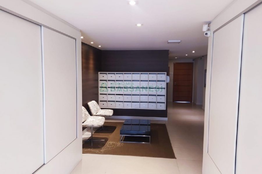 Apartamento com 90m², 2 dormitórios, 2 vagas, no bairro Madureira em Caxias do Sul para Alugar