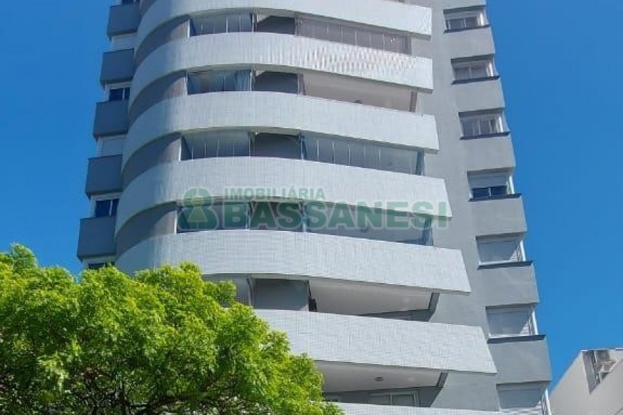 Apartamento com 90m², 2 dormitórios, 2 vagas, no bairro Madureira em Caxias do Sul para Alugar