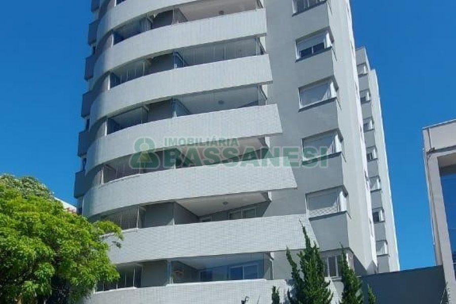 Apartamento com 90m², 2 dormitórios, 2 vagas, no bairro Madureira em Caxias do Sul para Alugar