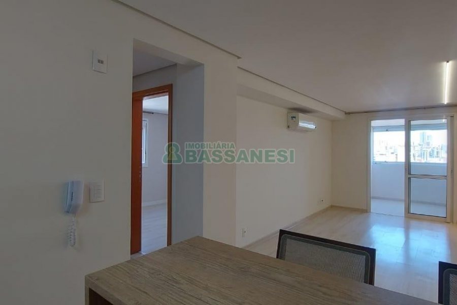 Apartamento com 90m², 2 dormitórios, 2 vagas, no bairro Madureira em Caxias do Sul para Alugar