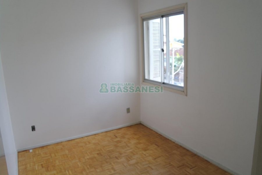 Apartamento com 92m², 3 dormitórios, 2 vagas, no bairro São Pelegrino em Caxias do Sul para Comprar