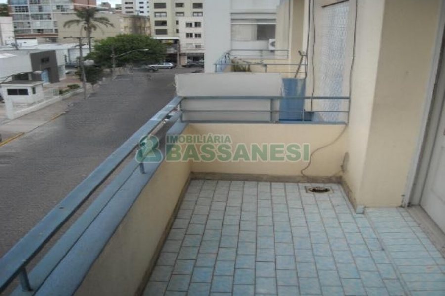 Apartamento com 92m², 3 dormitórios, 2 vagas, no bairro São Pelegrino em Caxias do Sul para Comprar