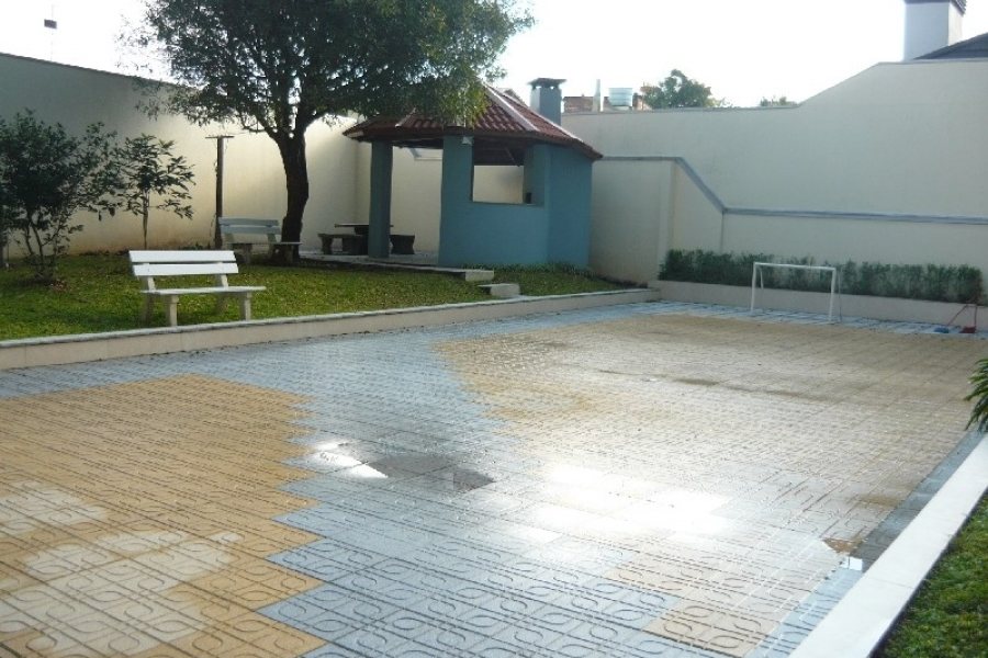 Apto Mobiliado com 155m², 3 dormitórios, 2 vagas, no bairro Rio Branco em Caxias do Sul para Comprar