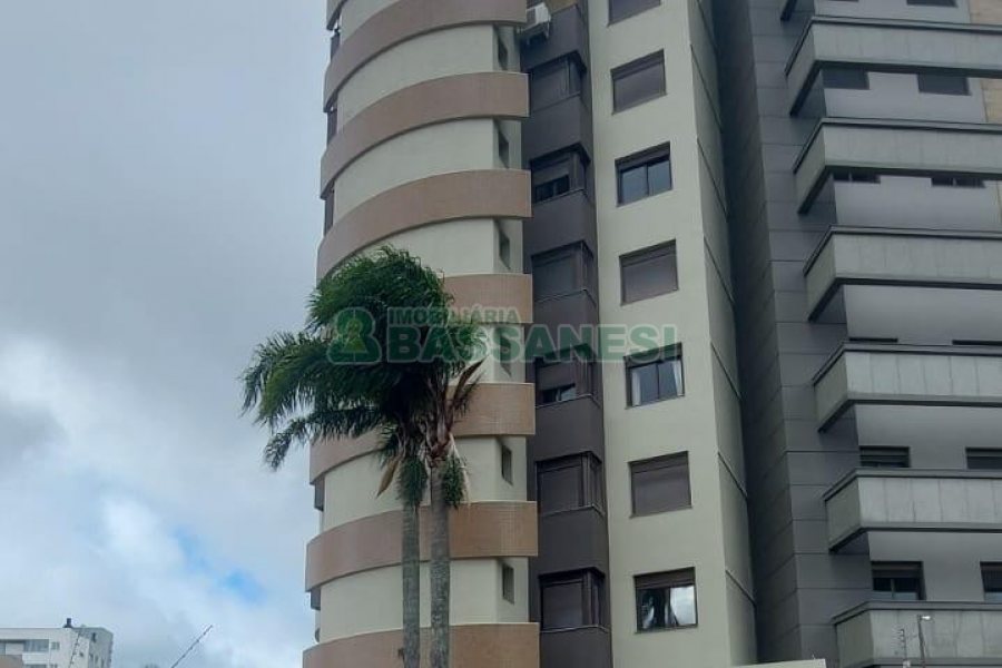 Apartamento com 120m², 3 dormitórios, 3 vagas, no bairro Panazzolo em Caxias do Sul para Comprar