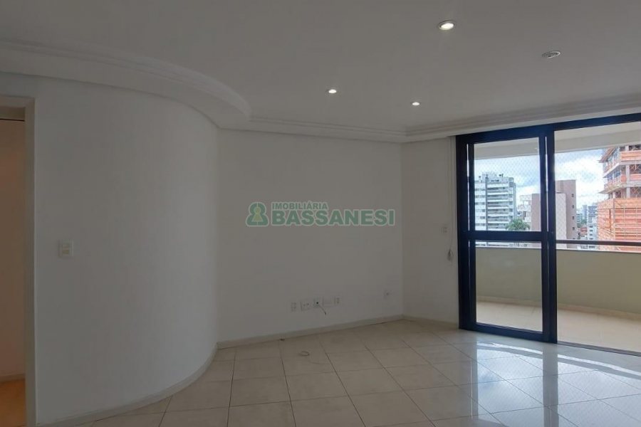 Apartamento com 120m², 3 dormitórios, 3 vagas, no bairro Panazzolo em Caxias do Sul para Comprar