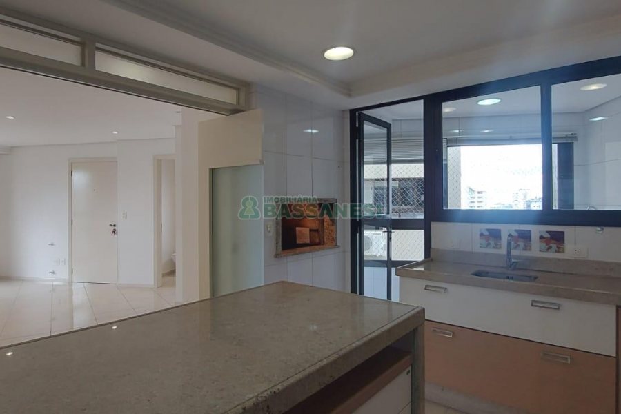 Apartamento com 120m², 3 dormitórios, 3 vagas, no bairro Panazzolo em Caxias do Sul para Comprar