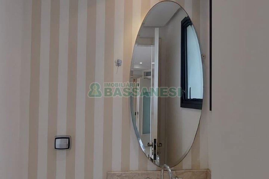 Apartamento com 120m², 3 dormitórios, 3 vagas, no bairro Panazzolo em Caxias do Sul para Comprar