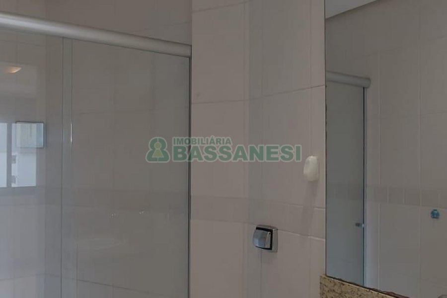 Apartamento com 120m², 3 dormitórios, 3 vagas, no bairro Panazzolo em Caxias do Sul para Comprar