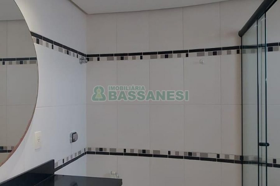 Apartamento com 120m², 3 dormitórios, 3 vagas, no bairro Panazzolo em Caxias do Sul para Comprar