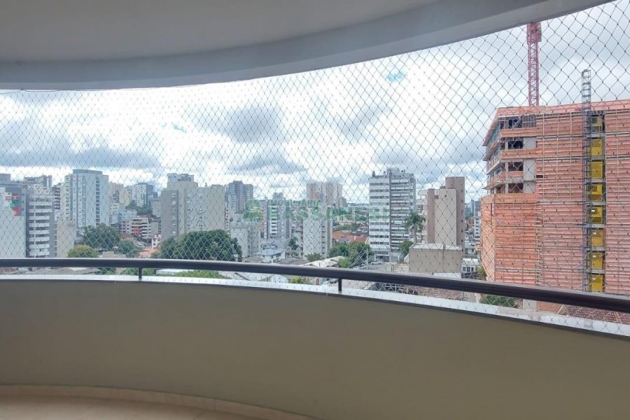 Apartamento com 120m², 3 dormitórios, 3 vagas, no bairro Panazzolo em Caxias do Sul para Comprar