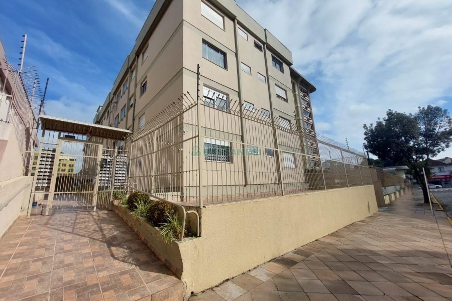 Apartamento com 75m², 2 dormitórios, 1 vaga, no bairro Centro em Caxias do Sul para Alugar