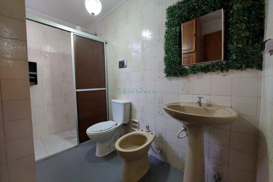 Apartamento com 75m², 2 dormitórios, 1 vaga, no bairro Centro em Caxias do Sul para Alugar