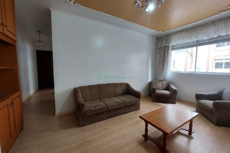 Apartamento com 75m², 2 dormitórios, 1 vaga, no bairro Centro em Caxias do Sul para Alugar