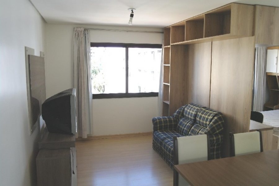 Apto Mobiliado com 30m², 1 dormitório, 1 vaga, no bairro Centro em Caxias do Sul para Alugar ou Comprar