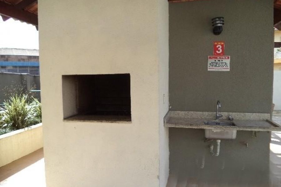 Apartamento com 72m², 2 dormitórios, 1 vaga, no bairro Santa Catarina em Caxias do Sul para Comprar