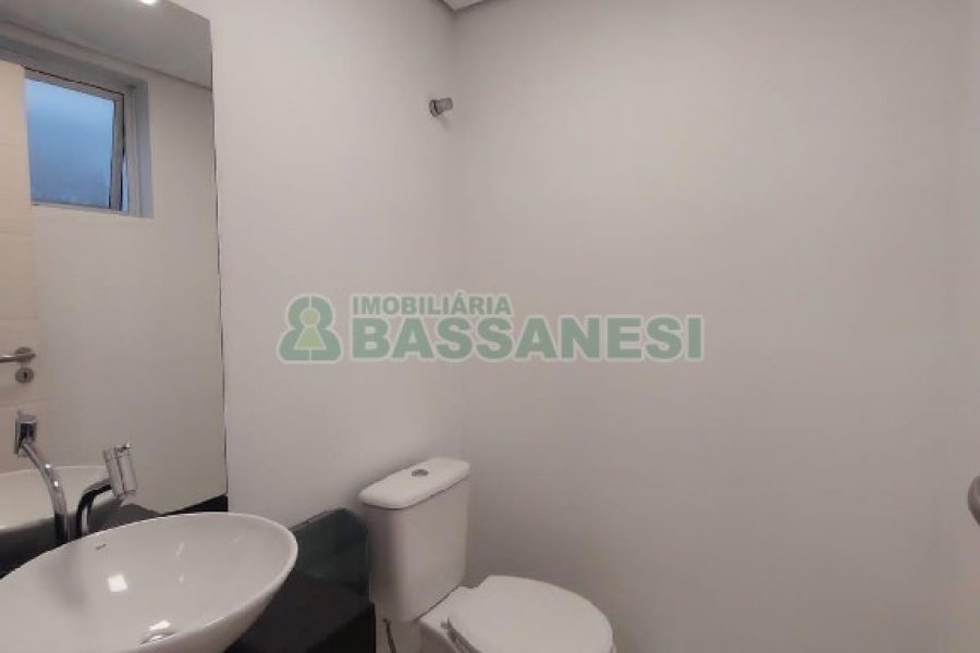 Loja com 12m², 1 vaga, no bairro Villagio Iguatemi em Caxias do Sul para Alugar