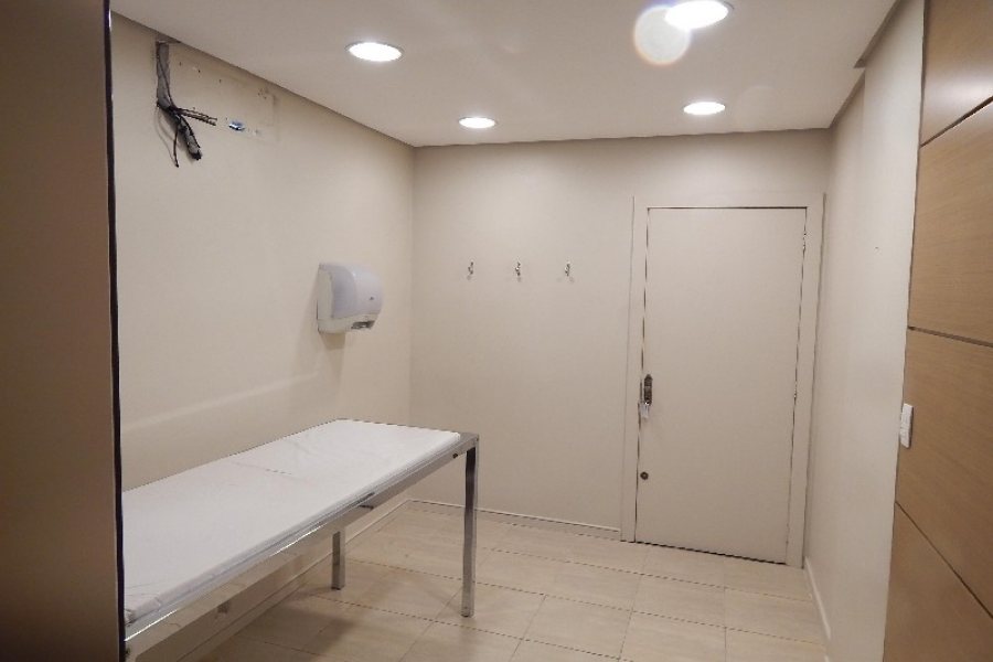 Sala Mobiliada com 48m², no bairro Centro em Caxias do Sul para Comprar