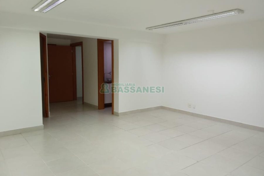 Loja com 210m², no bairro Centro em Caxias do Sul para Alugar